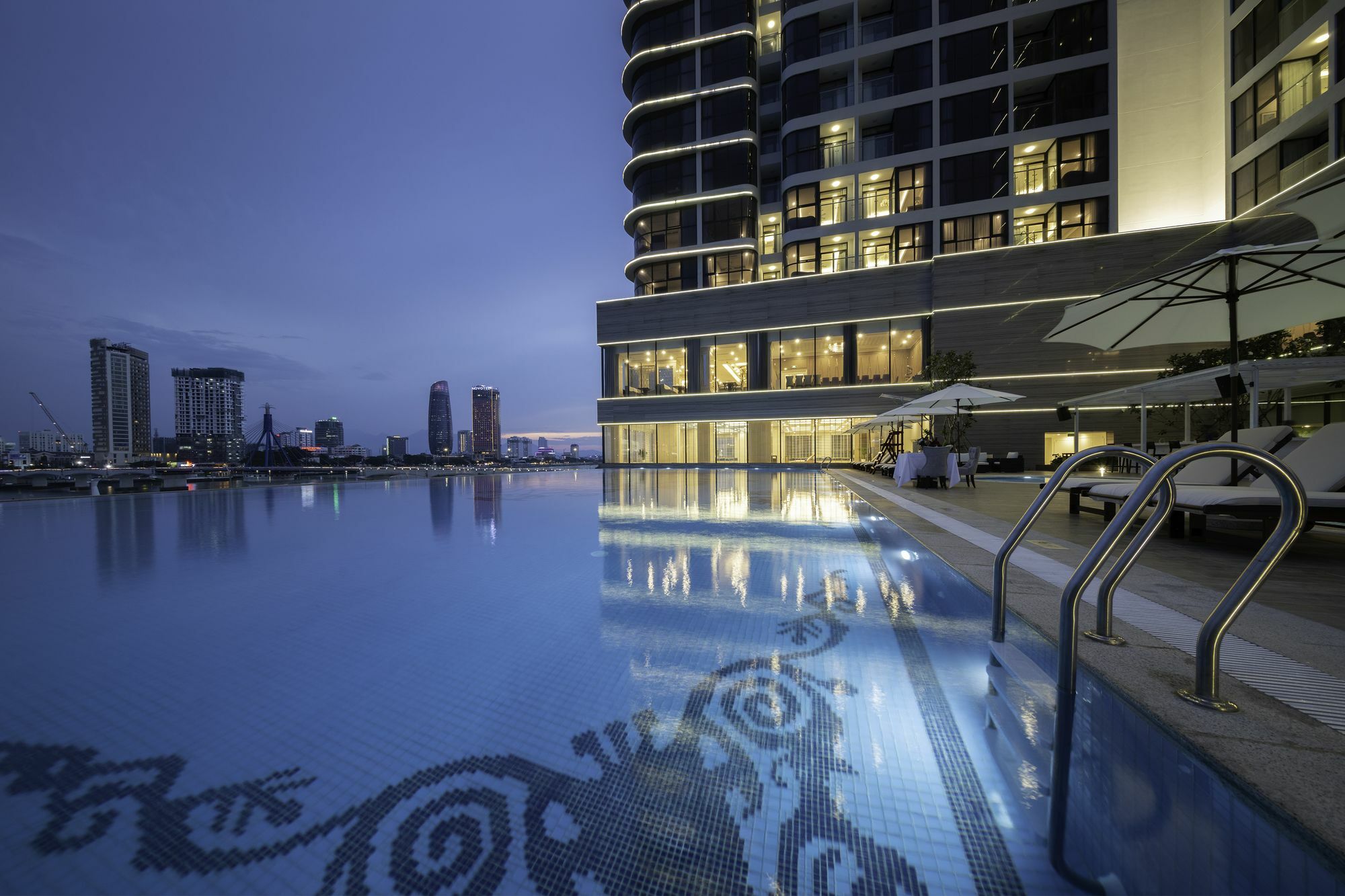 Meliá Vinpearl Danang Riverfront Hotel Luaran gambar