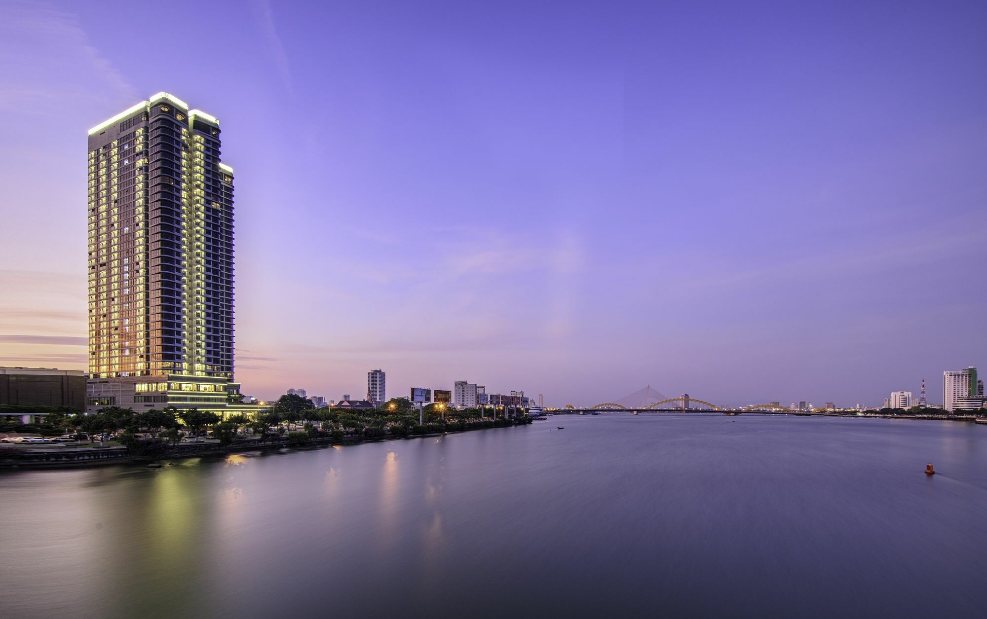 Meliá Vinpearl Danang Riverfront Hotel Luaran gambar